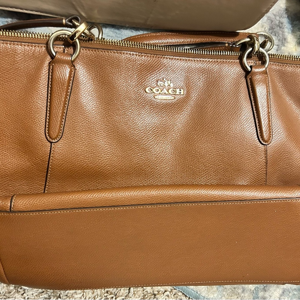 Purses - Picture 5 of 5